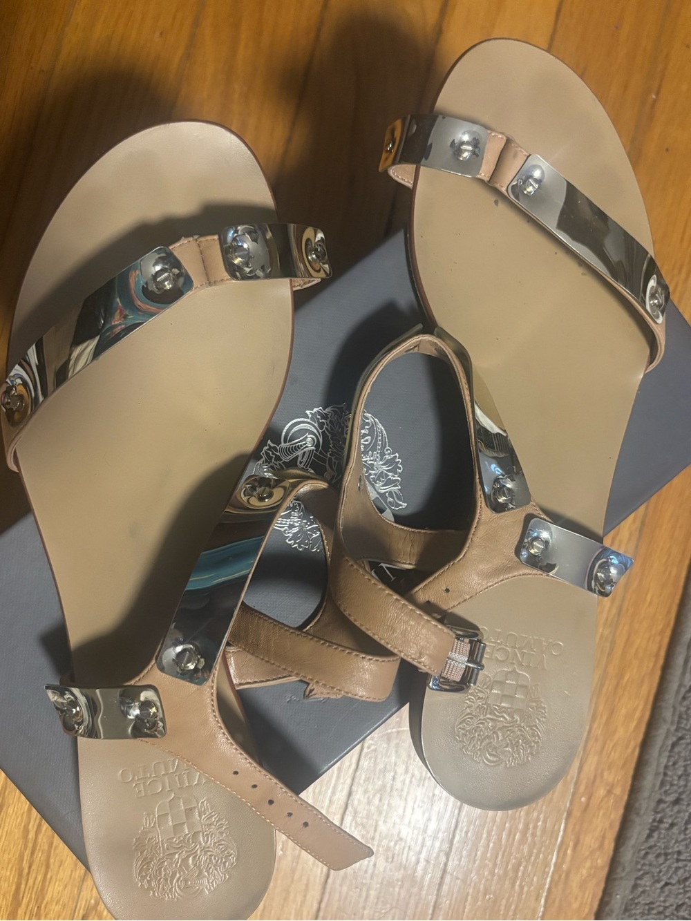 Women's Beige Metallic Accent Sandals